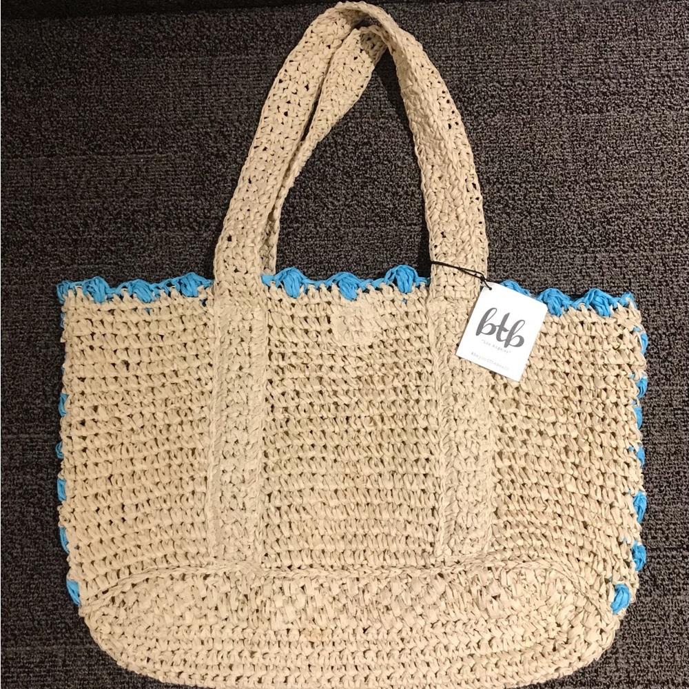 Beautiful btb Beyond The Beach Lisbeth Straw Beach Tote Bag! Brand New!